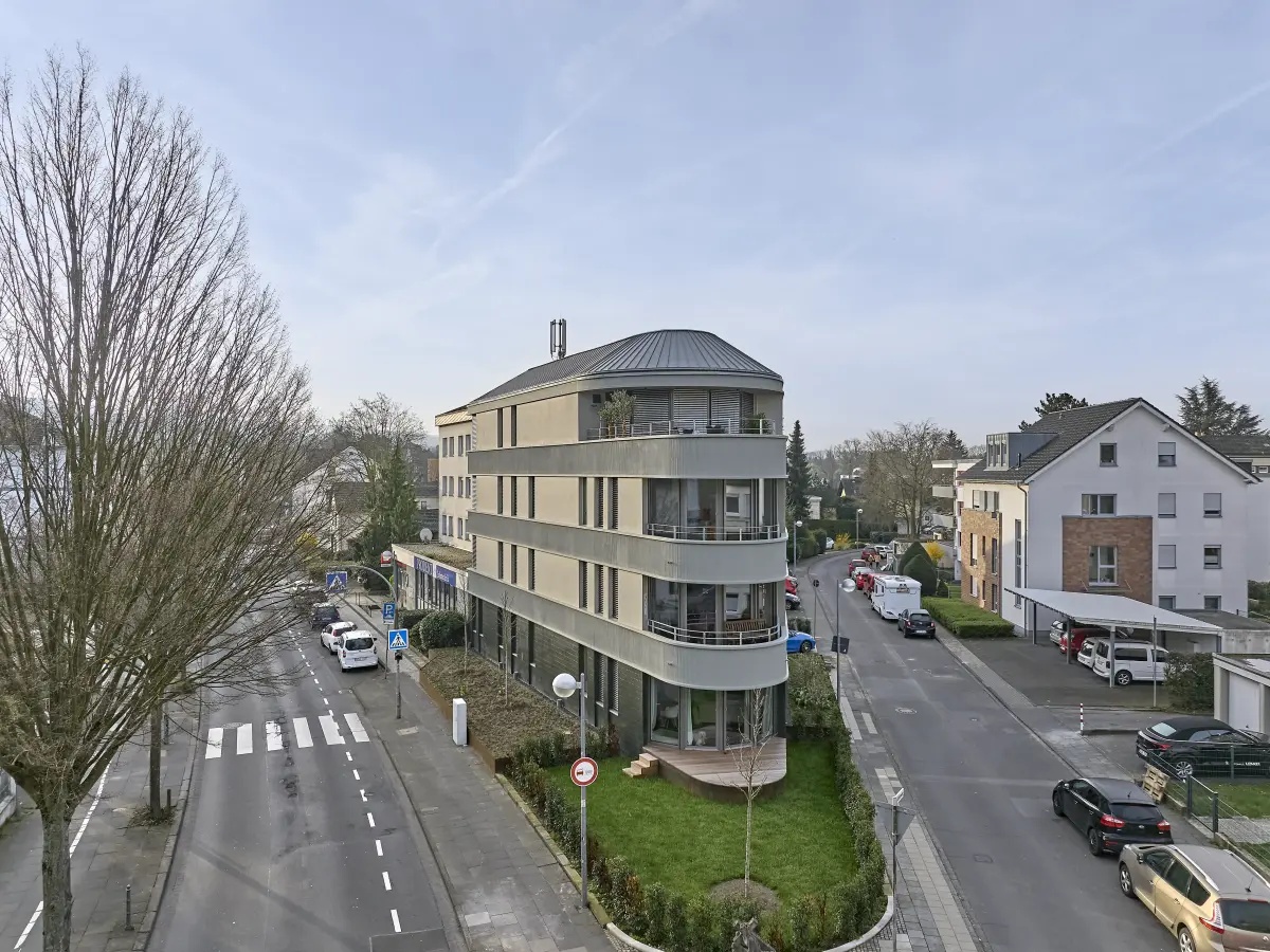 Wohnhaus von außen 1