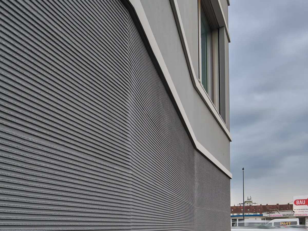 Außenansicht eines Industriegebäudes