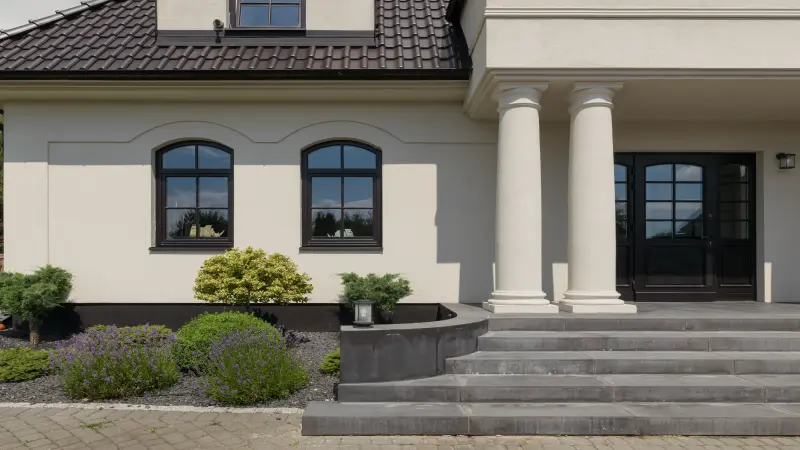 Sicht auf den Eingangsbereich des Hauses