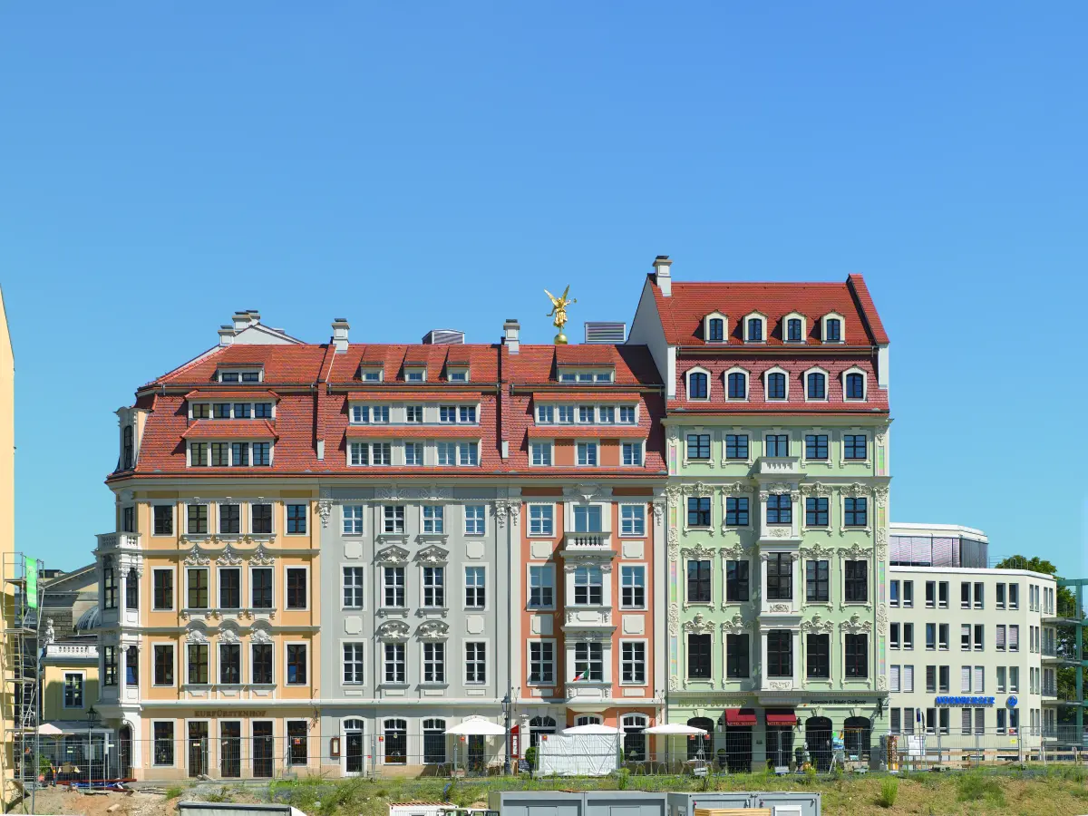 Pastellfarbene Stilfassade im Barocker Stil