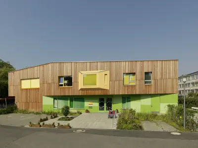 Außenfassade Holz Kindertagesstätte Grunaer Käfer