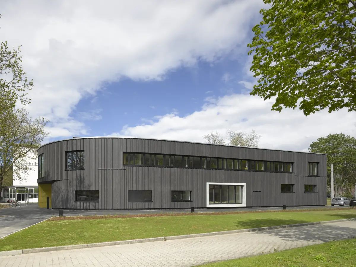 Aussenansicht vom Gebäude
