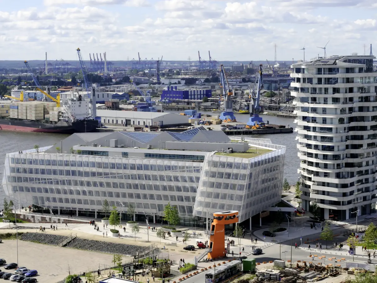 Unilever Firmenzentrale liegt in unmittelbarer Nähe zum Kreuzfahrtterminal