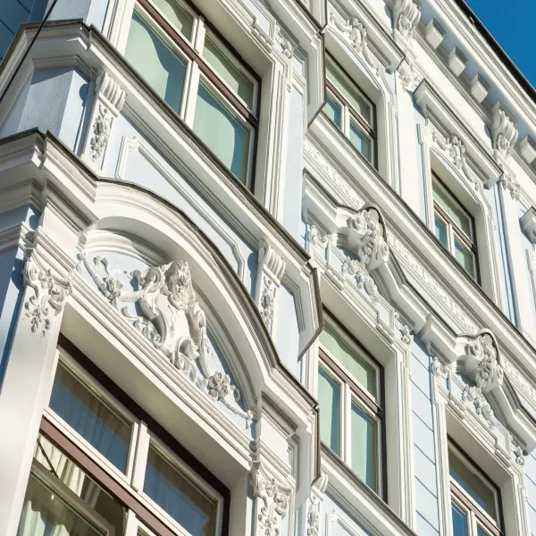 ein altes Gebäude
