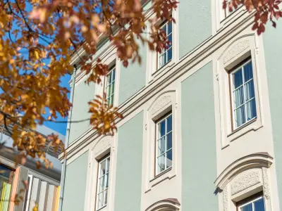 Fassadenansicht des Mehrfamilienhauses in Innsbruck.