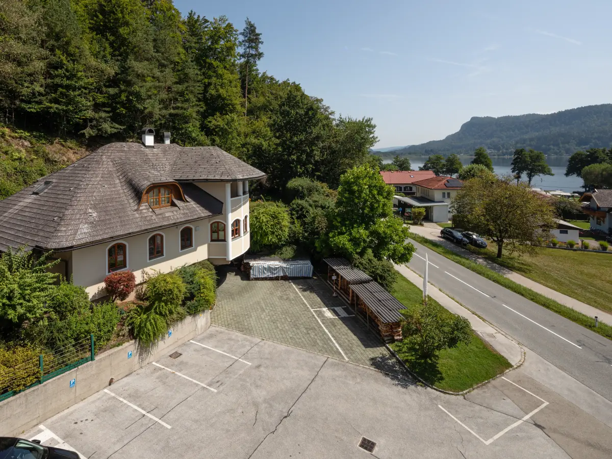 Gesamtansicht des Hotels Gabriel in Kreutschach. 