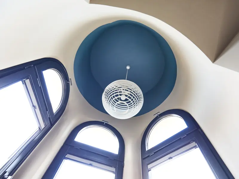 Decke eines Erkers in Petrol