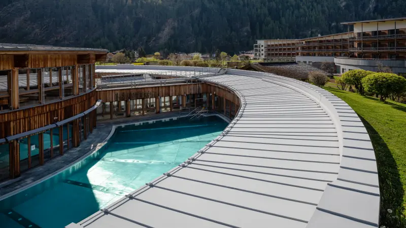 Ansicht des Aqua Dome in Längenfeld. 