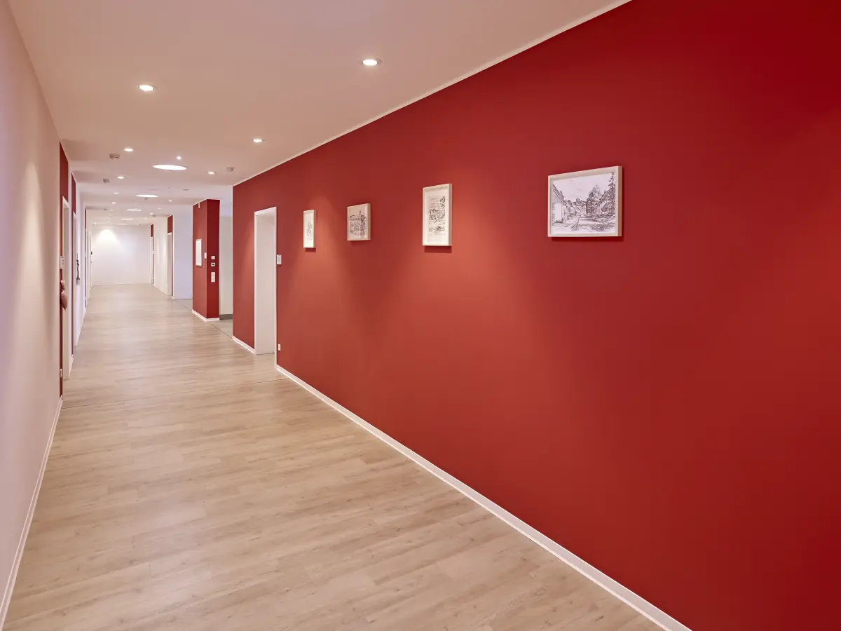 warmer Rotton im Flur 