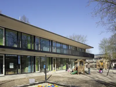 Kita Uppenberg, Münster Gebäude von außen