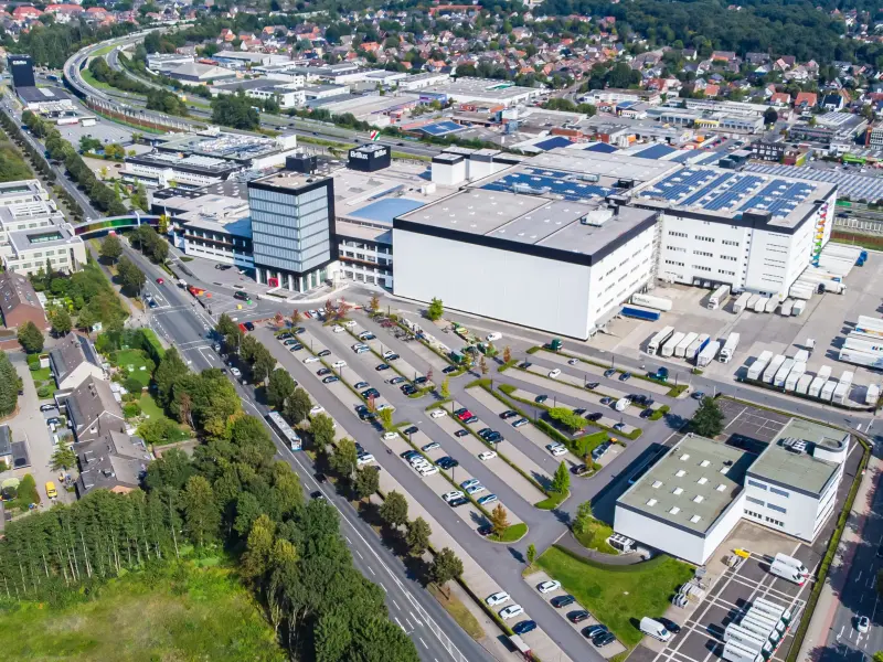 Brillux Gebäude und Gelände von oben 