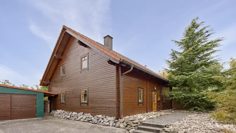 Holzhaus Außenbereich