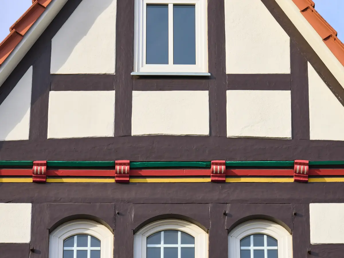Nahaufnahme der Fassade des Fachwerkhauses 