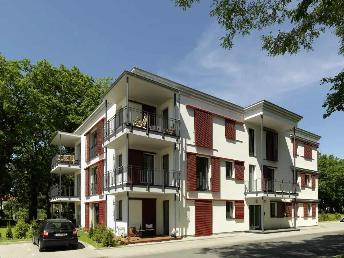Außenansicht des Wohngebäudes An der Sandscholle, Potsdam 1
