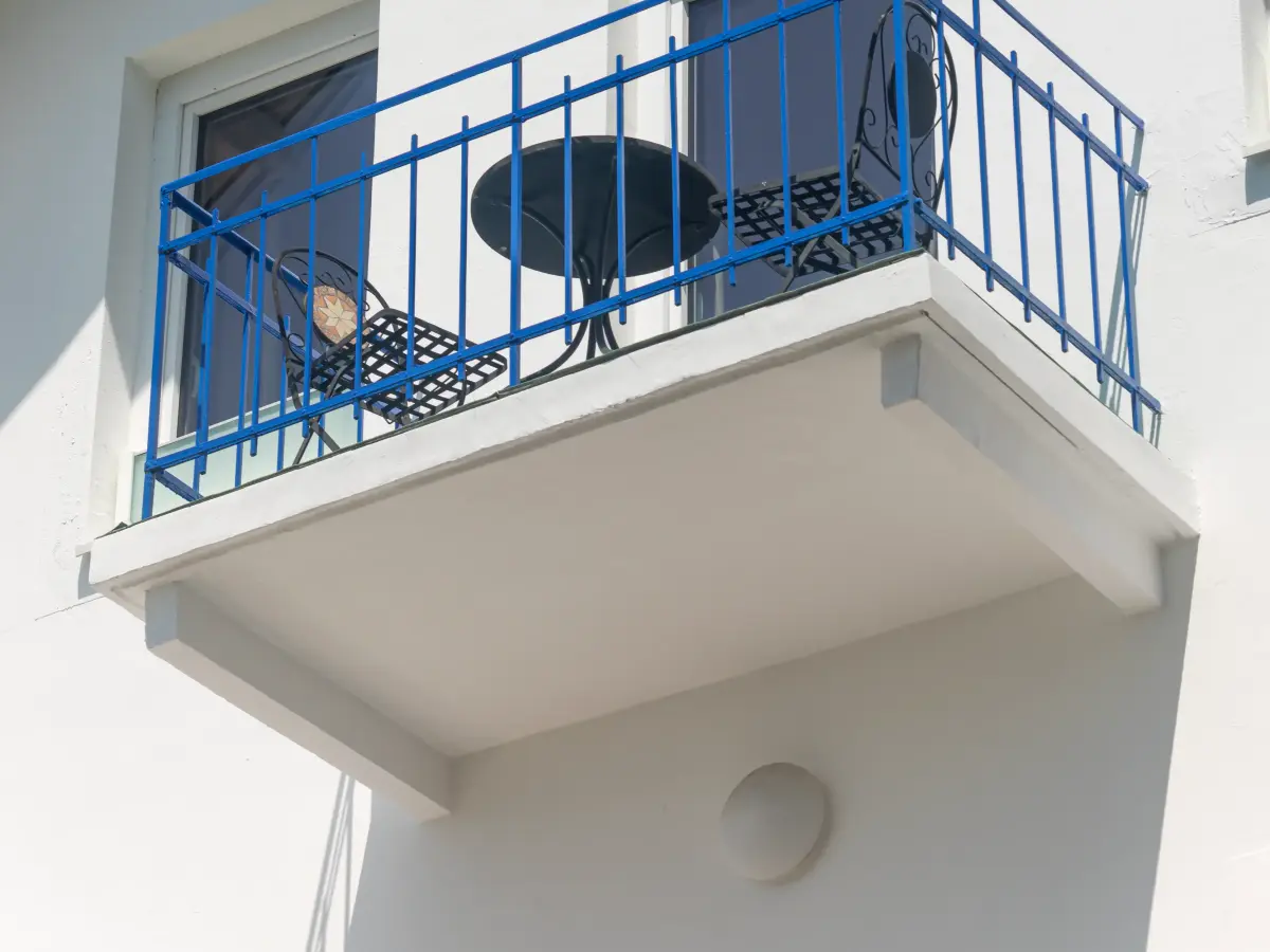 Balkon des Kärtnerhofs in Pörtschach. 