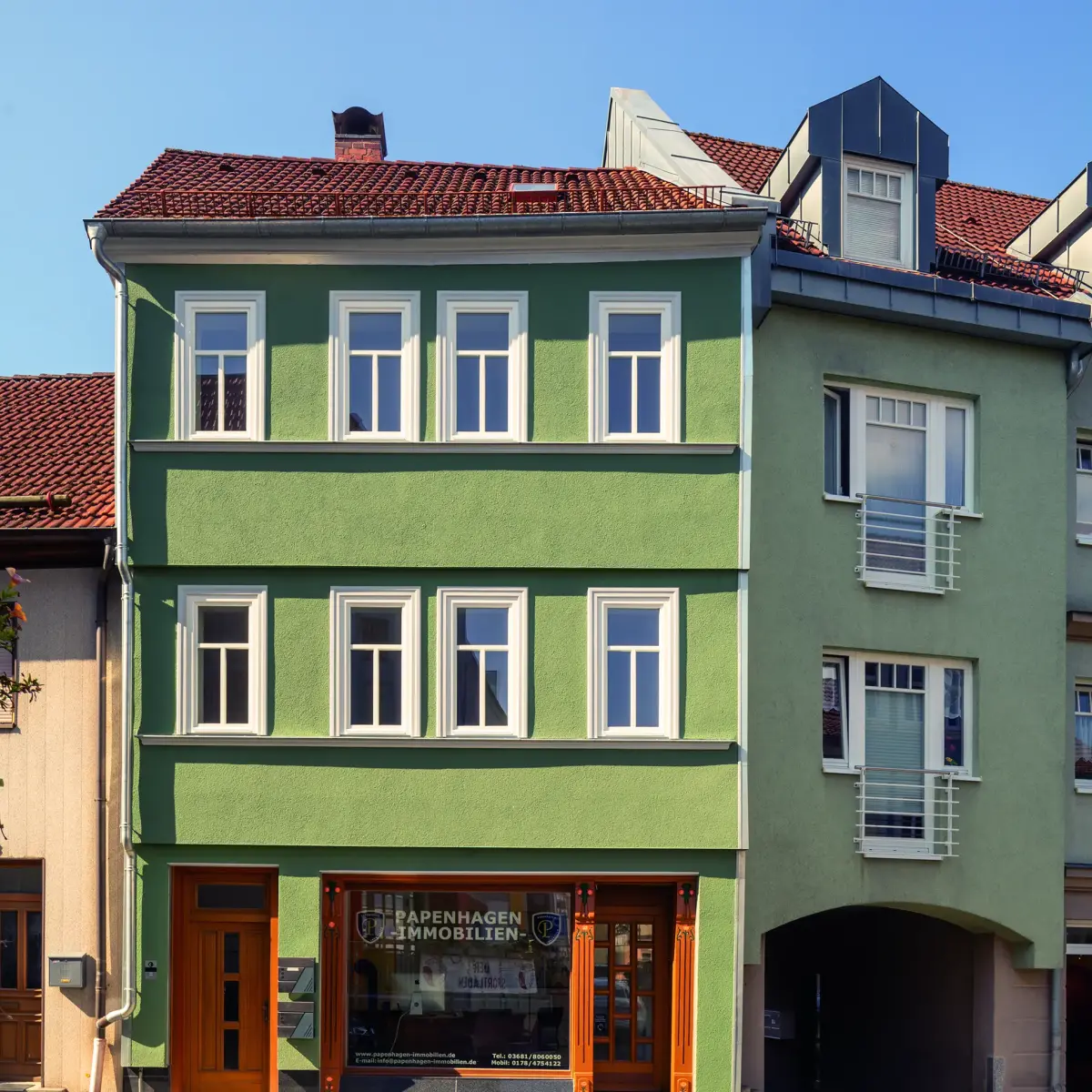 grünes Gebäude in Stadelstraße, Suhl