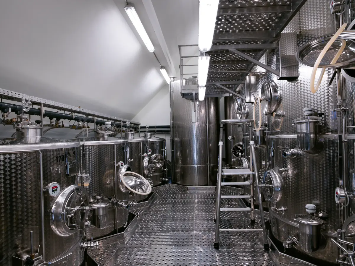 Viele verschiedene Produktionskessel