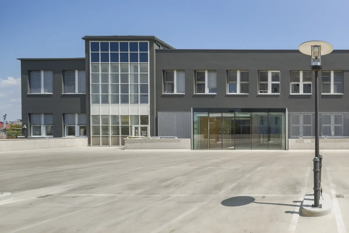 Bosch Firmengebäude Wien – Ausgezeichnete Fassadengestaltung mit ...