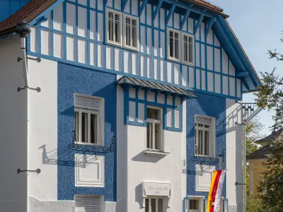 Fassadenansicht der Villa Koller. 