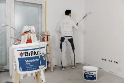 Vlieskleber auftragen
