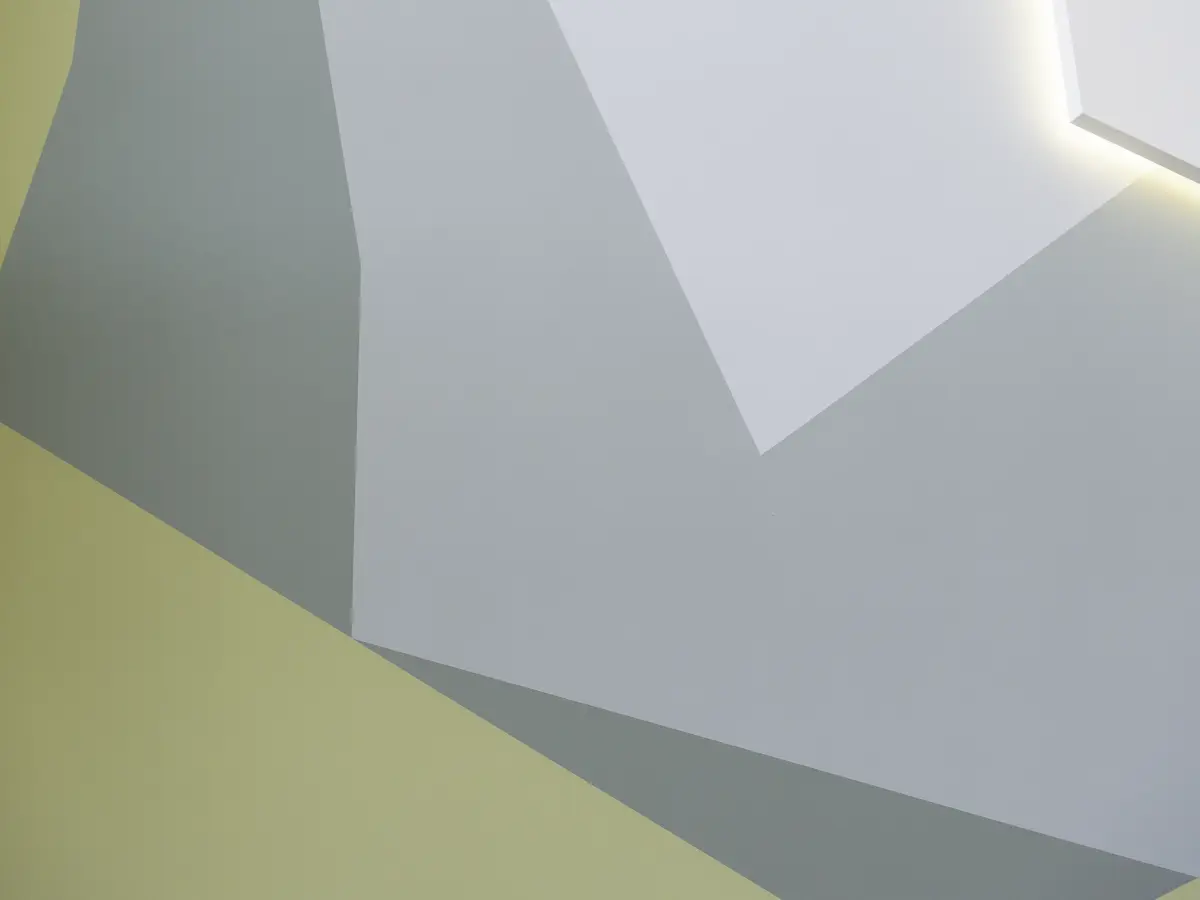 Detailaufnahme Wandarbeit "Lichtung" von Caroline Bayer