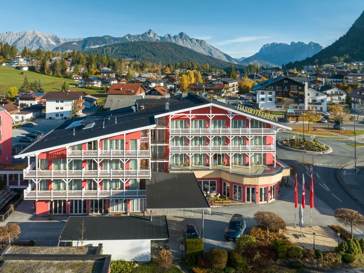 Gesamtansicht des Hotel Eden von oben. 