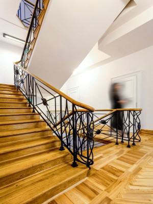 Holzversiegelung Treppenhaus