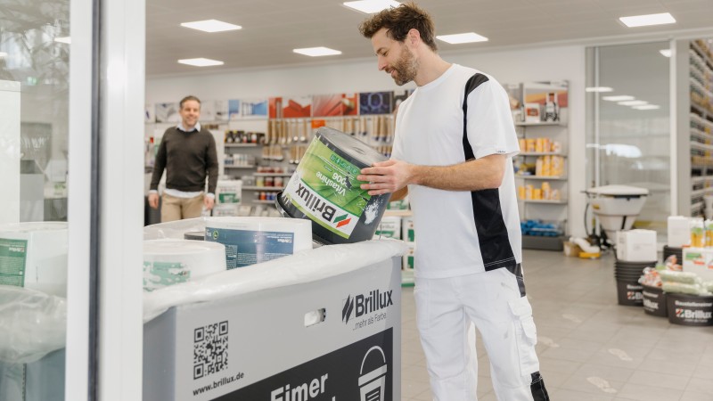 leere Brillux Eimer Vlieskleber, Superlux